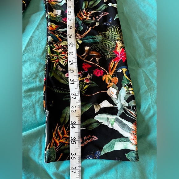 BlackMilk Into The Wild Black Cuffed Pants Size Small - Picture 4 of 4